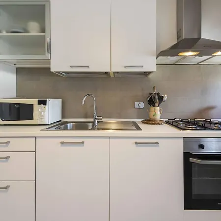 Apartment Liberta 3 Bedrooms By Mmega *